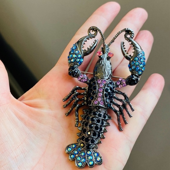 Jewelry - Large Rhinestone 🦞 Lobster 🦞 Brooch….